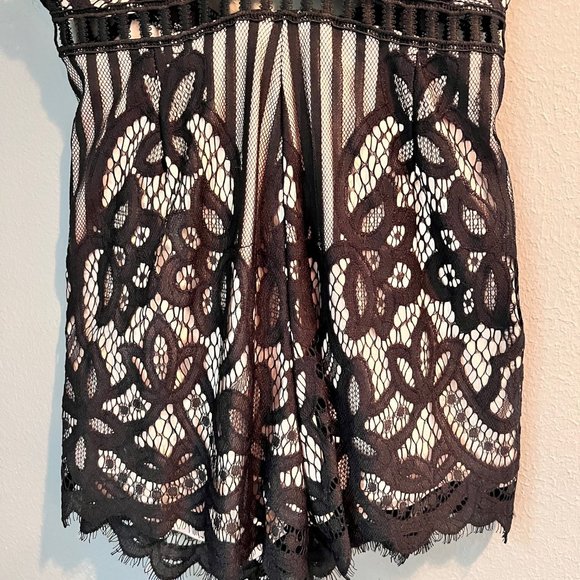 L'ATISTE Cocktail Black Lace Romper Size M - Picture 4 of 12
